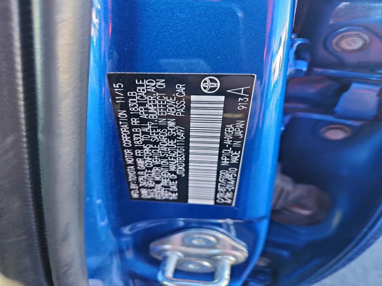 2016 TOYOTA Prius c