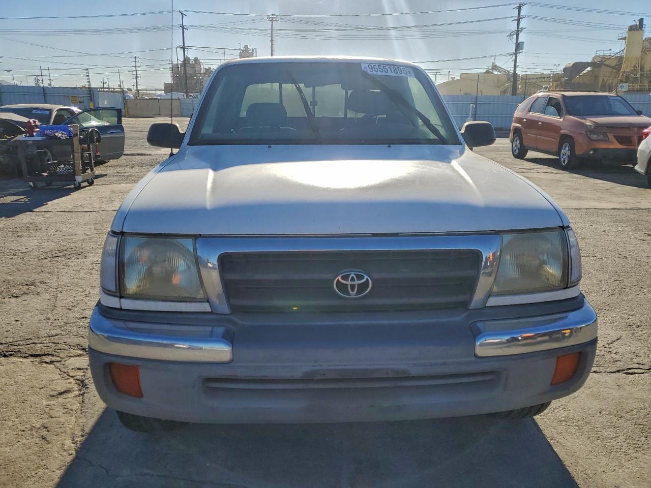 2000 TOYOTA TACOMA