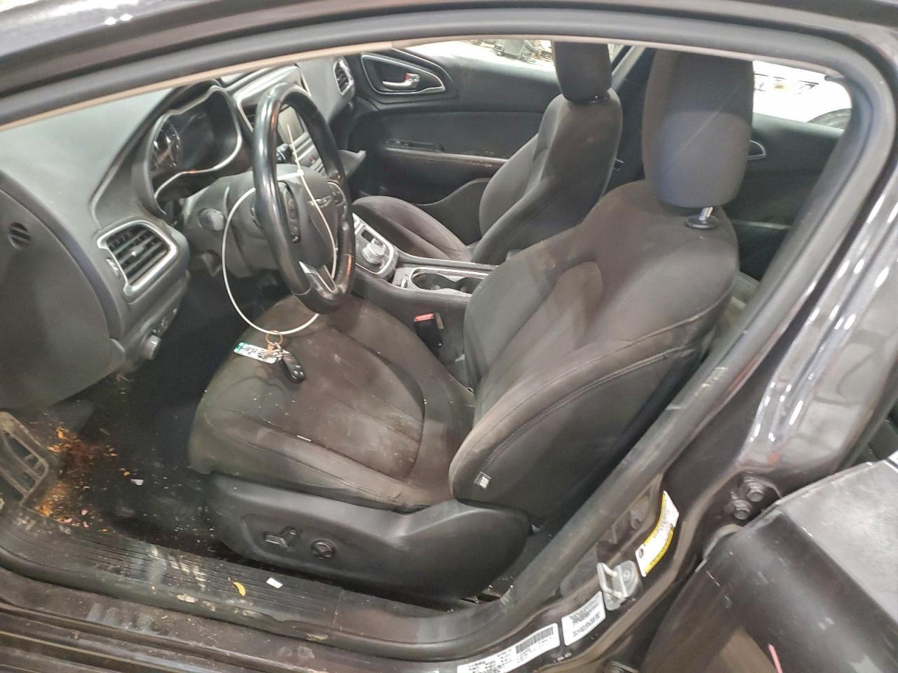 2015 CHRYSLER 200