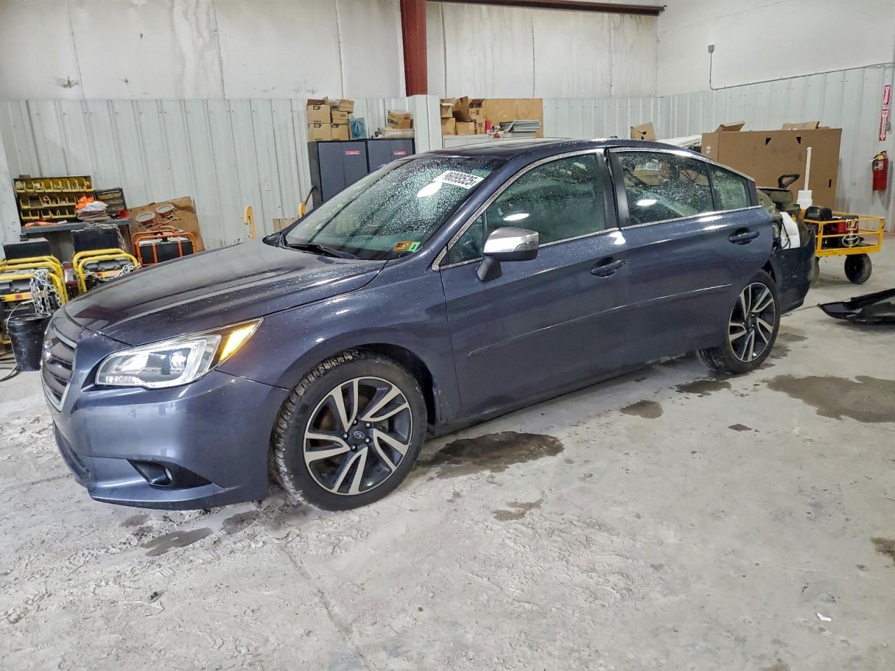 2017 SUBARU Legacy