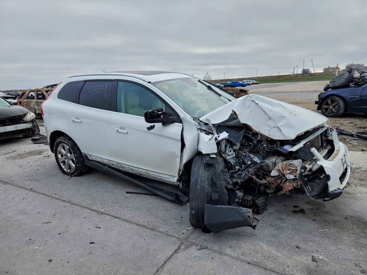 2012 VOLVO XC60