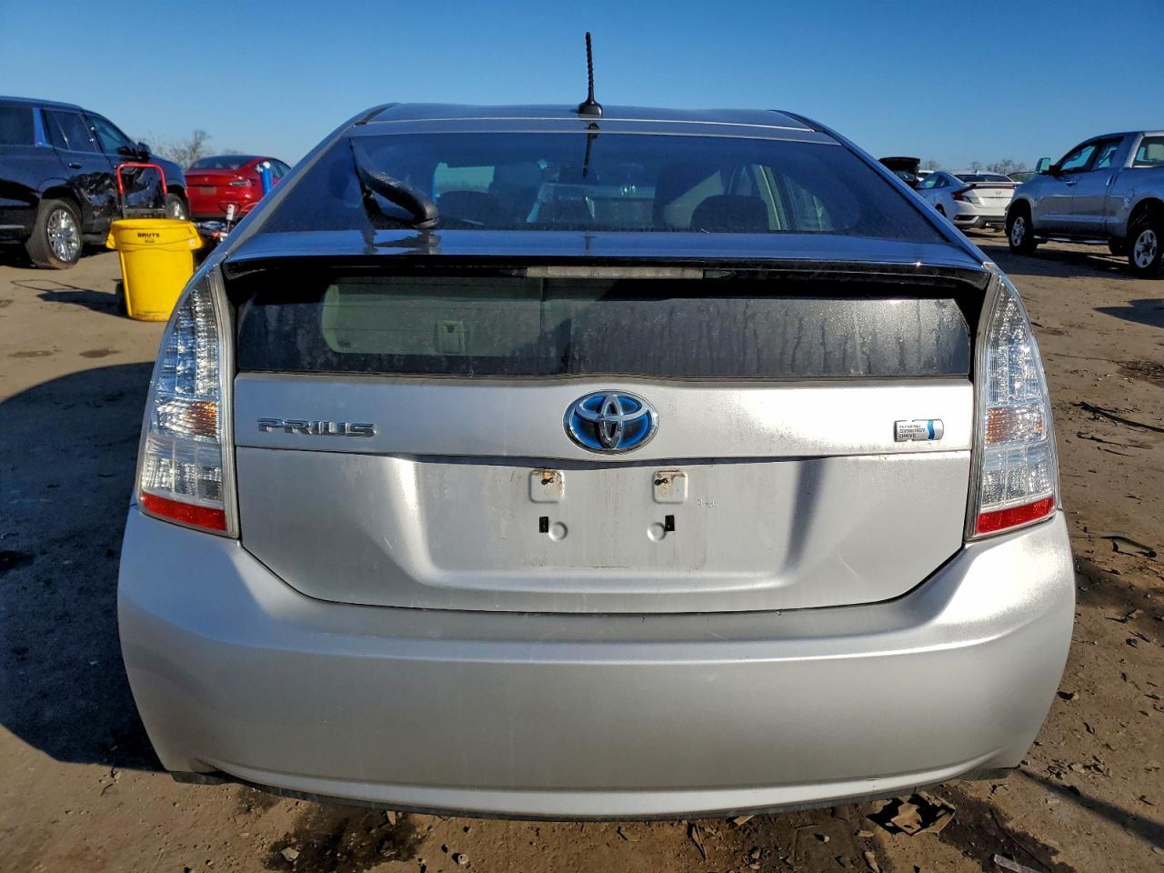 2011 TOYOTA PRIUS