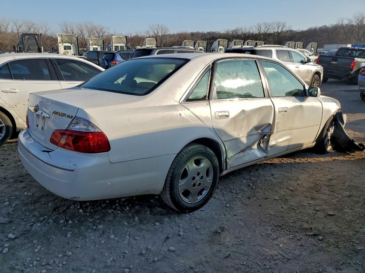 2003 TOYOTA Avalon