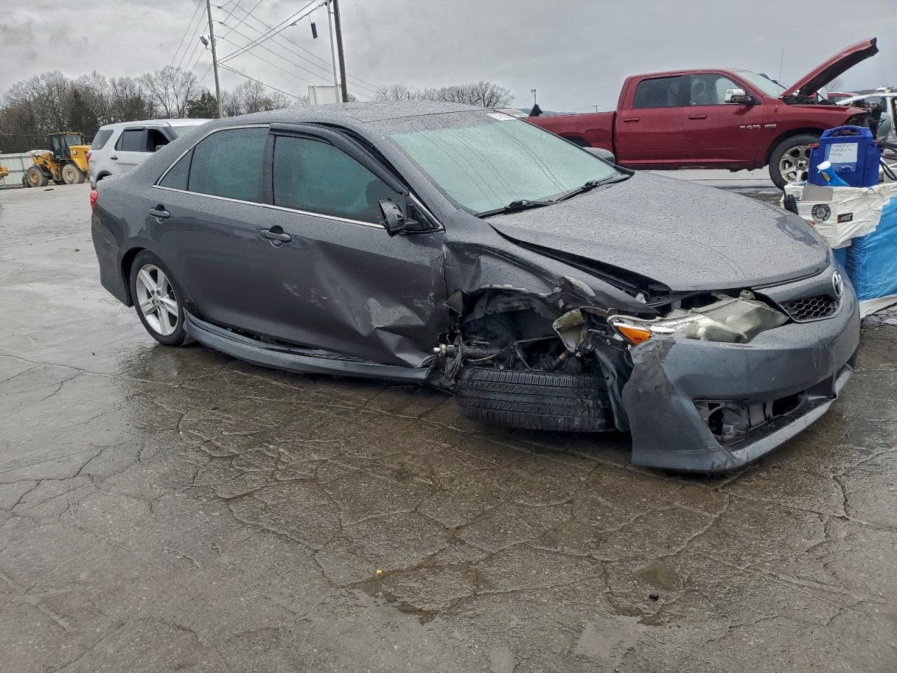 2013 TOYOTA CAMRY