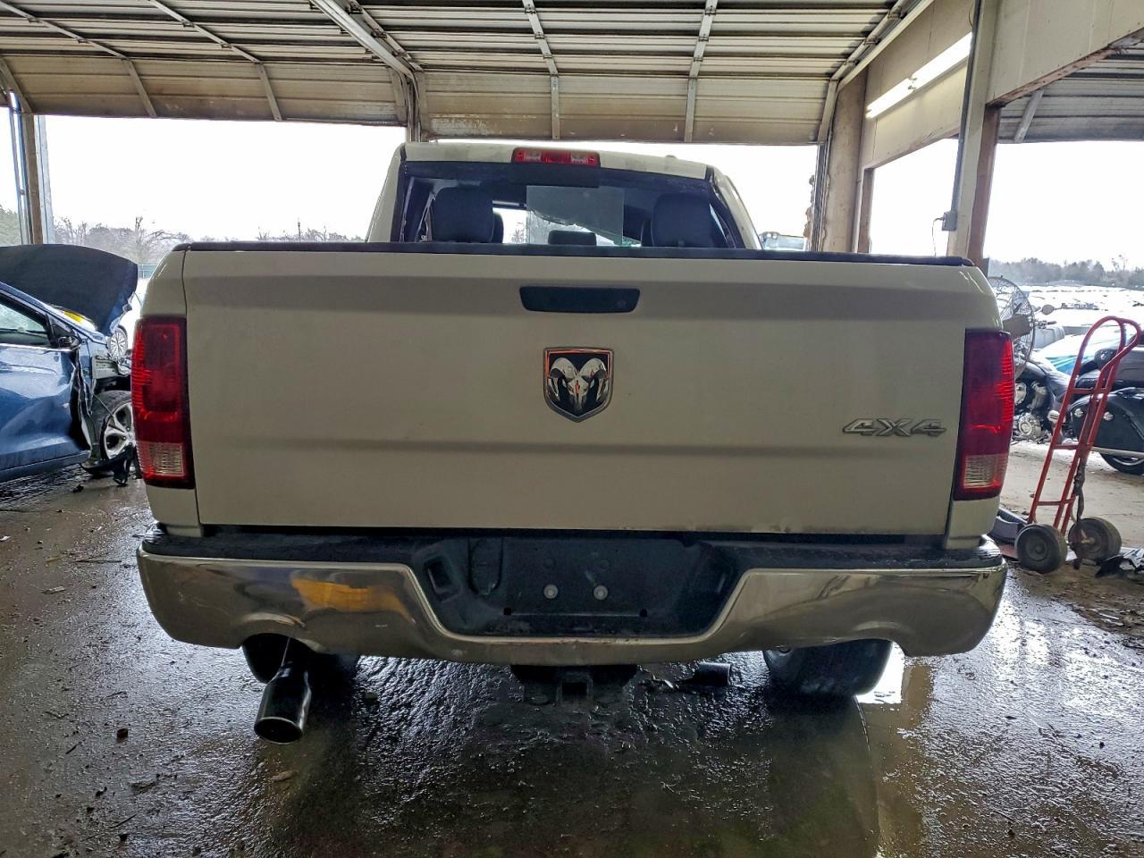 2011 DODGE RAM 1500