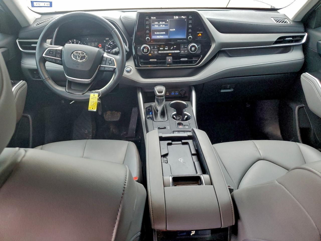 2022 TOYOTA HIGHLANDER