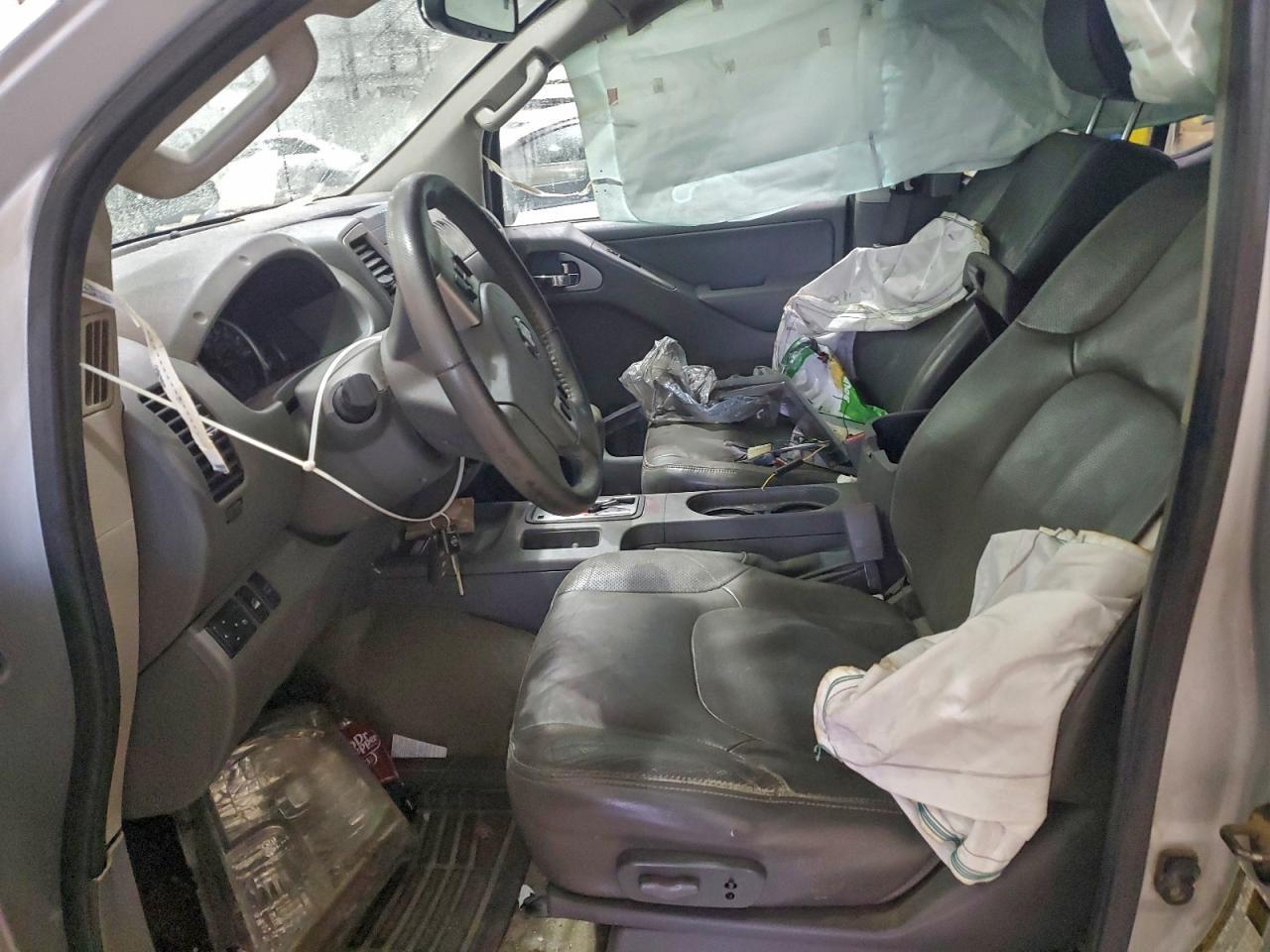 2015 NISSAN Frontier