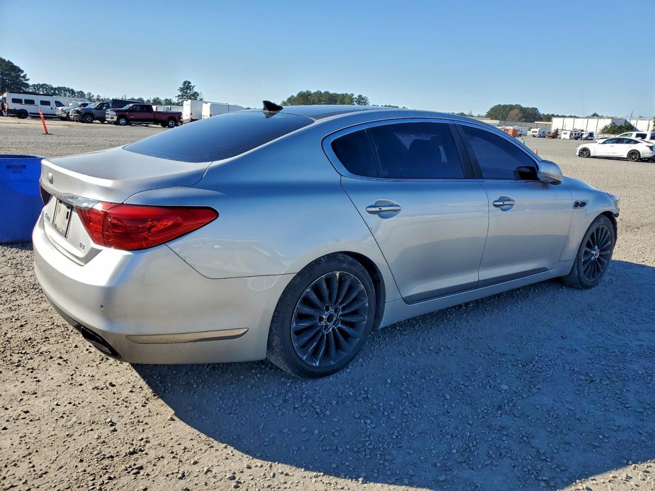 2015 KIA K900