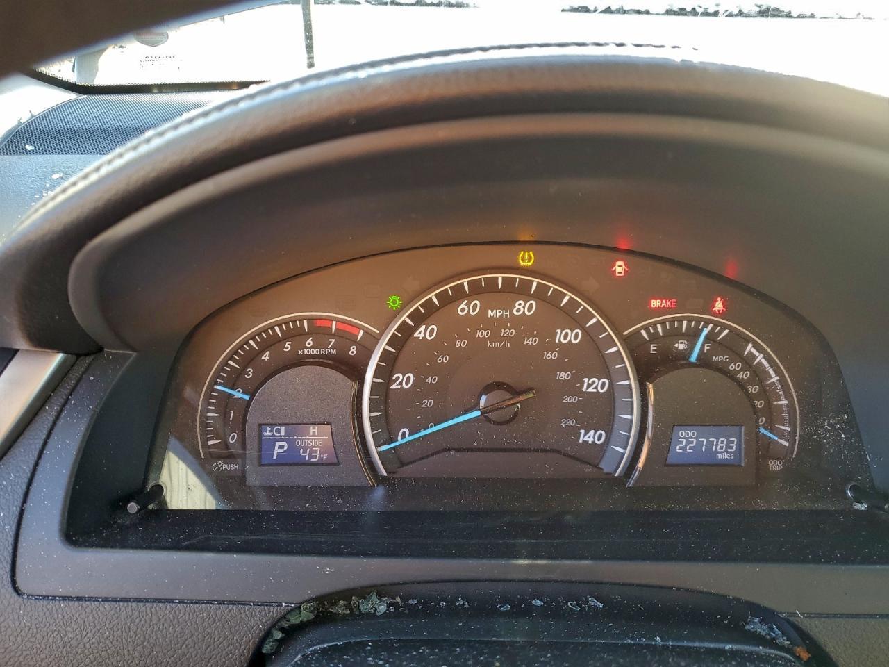 2012 TOYOTA CAMRY