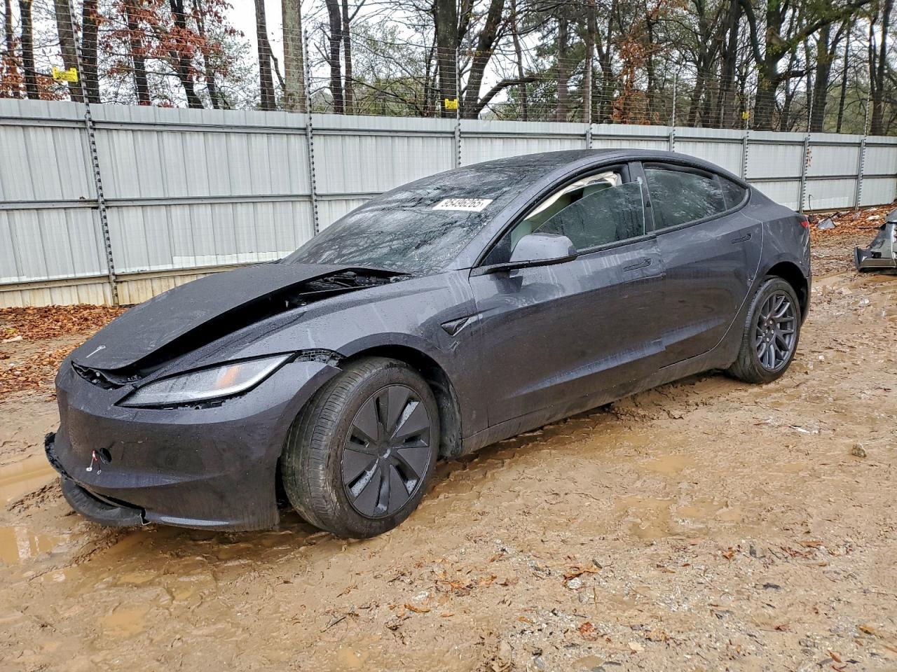 2025 TESLA MODEL 3