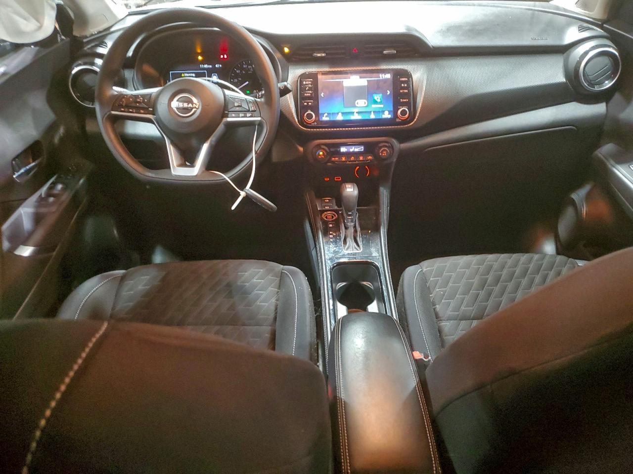 2022 NISSAN KICKS