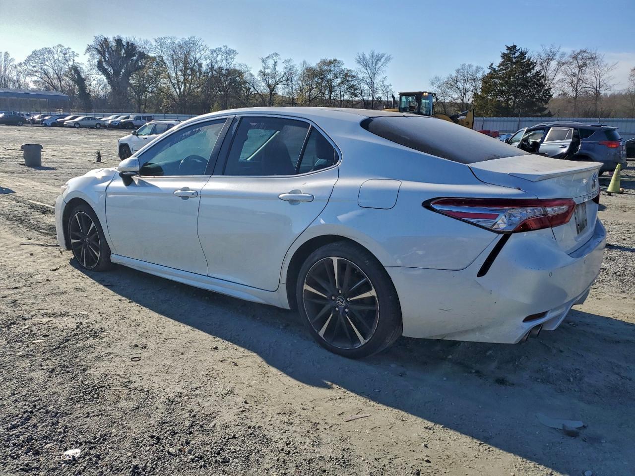 2018 TOYOTA CAMRY