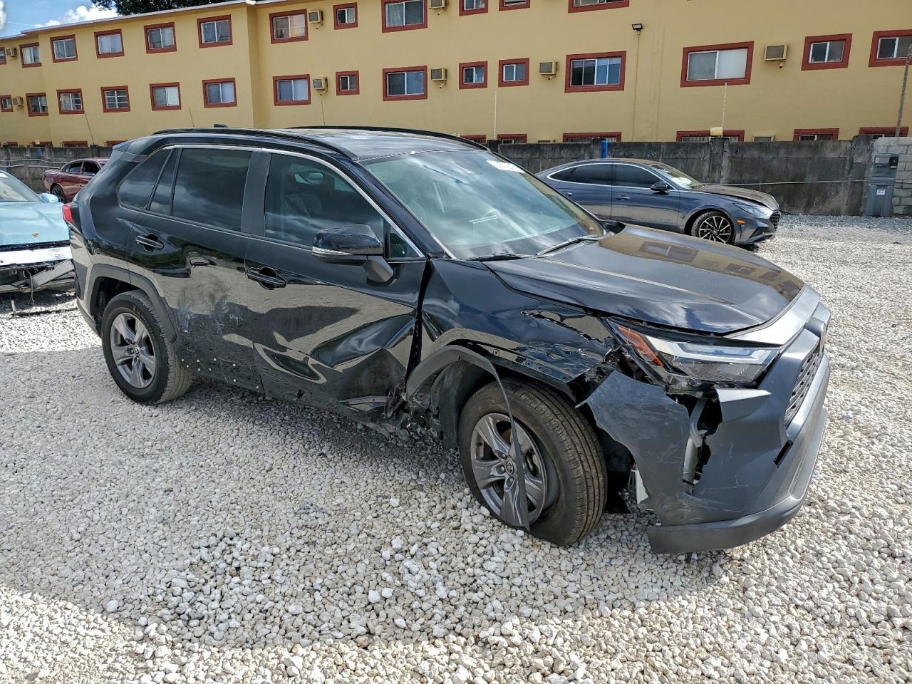 2022 TOYOTA RAV4