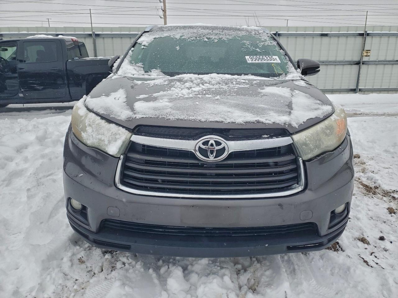 2016 TOYOTA HIGHLANDER