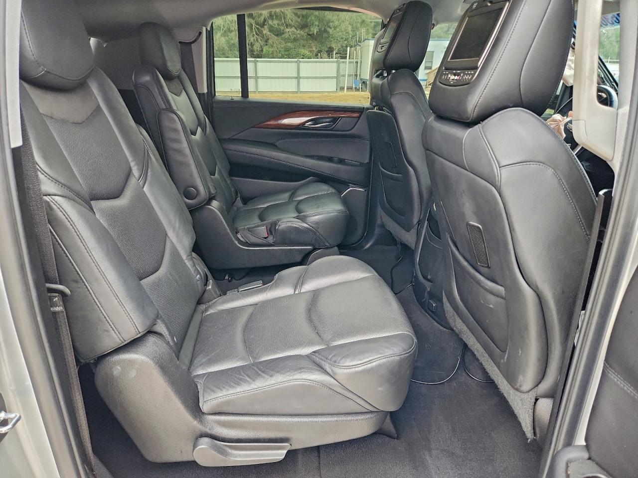 2019 CADILLAC Escalade ESV