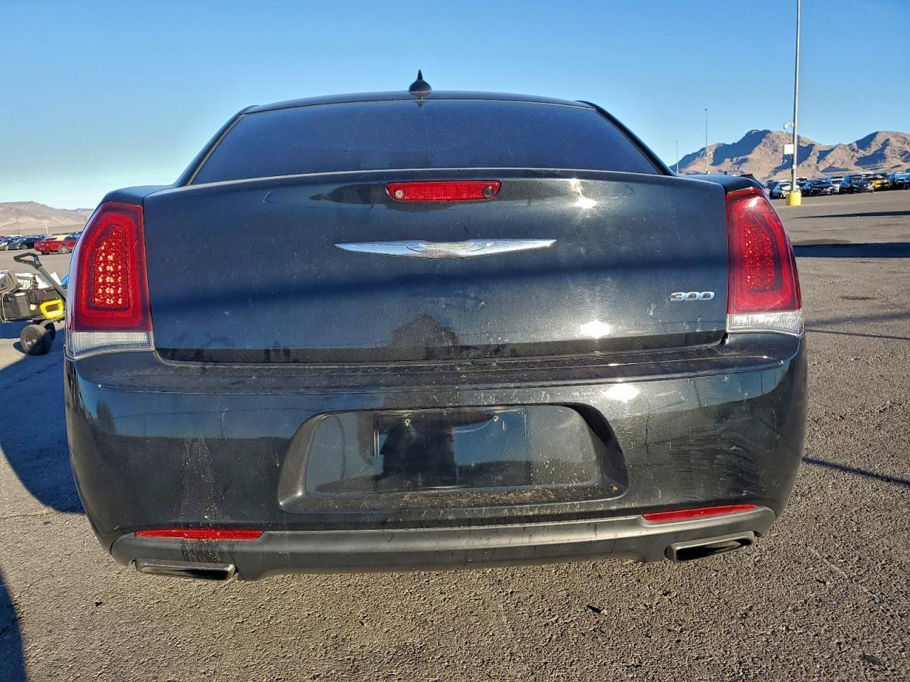 2019 CHRYSLER 300