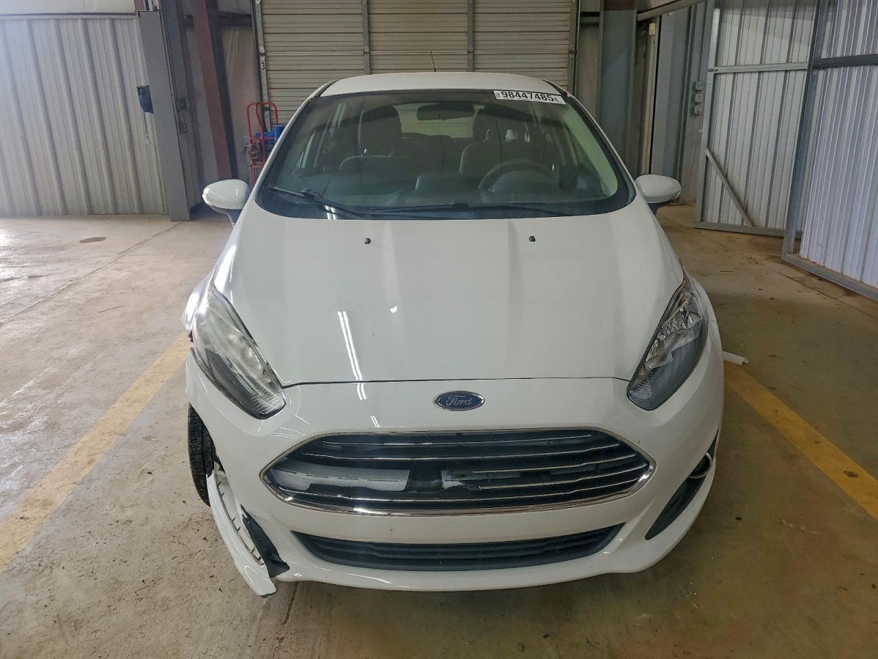 2016 FORD Fiesta