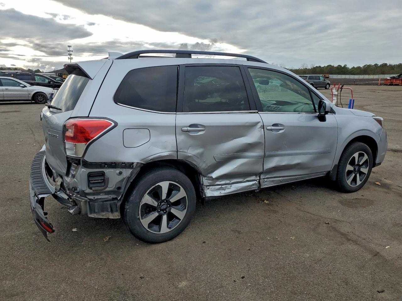 2018 SUBARU FORESTER