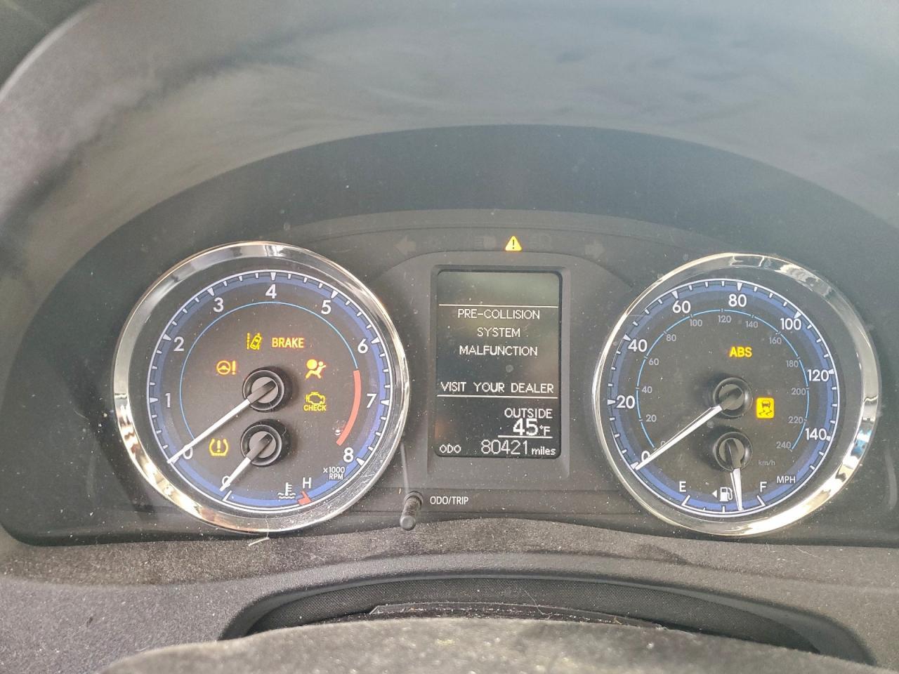 2018 TOYOTA COROLLA