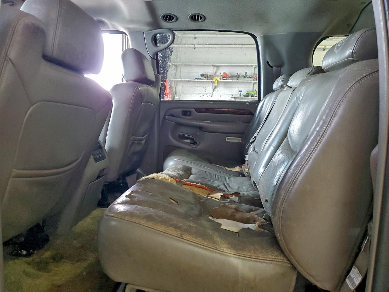 2003 CADILLAC Escalade ESV