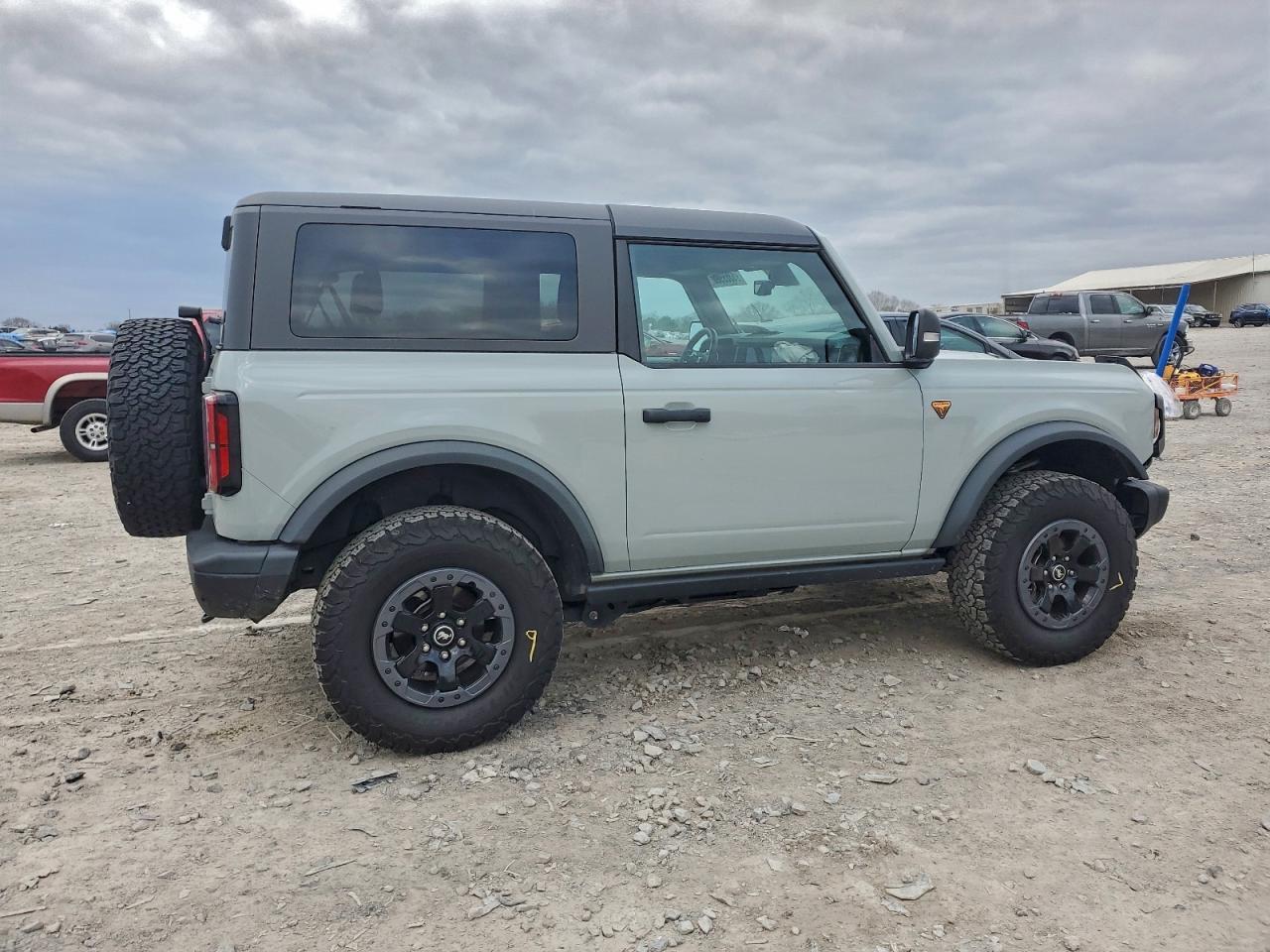 2023 FORD Bronco