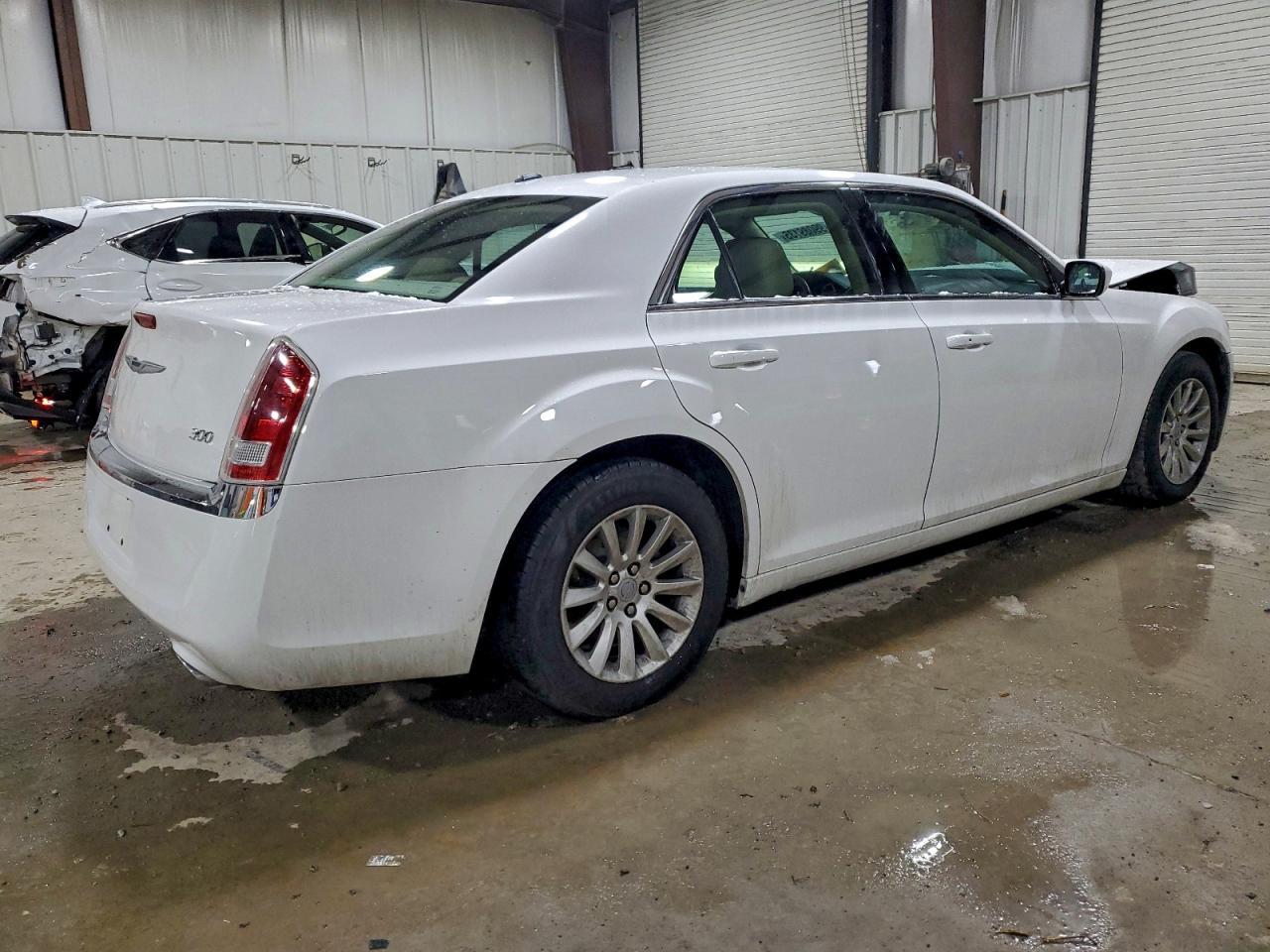 2013 CHRYSLER 300