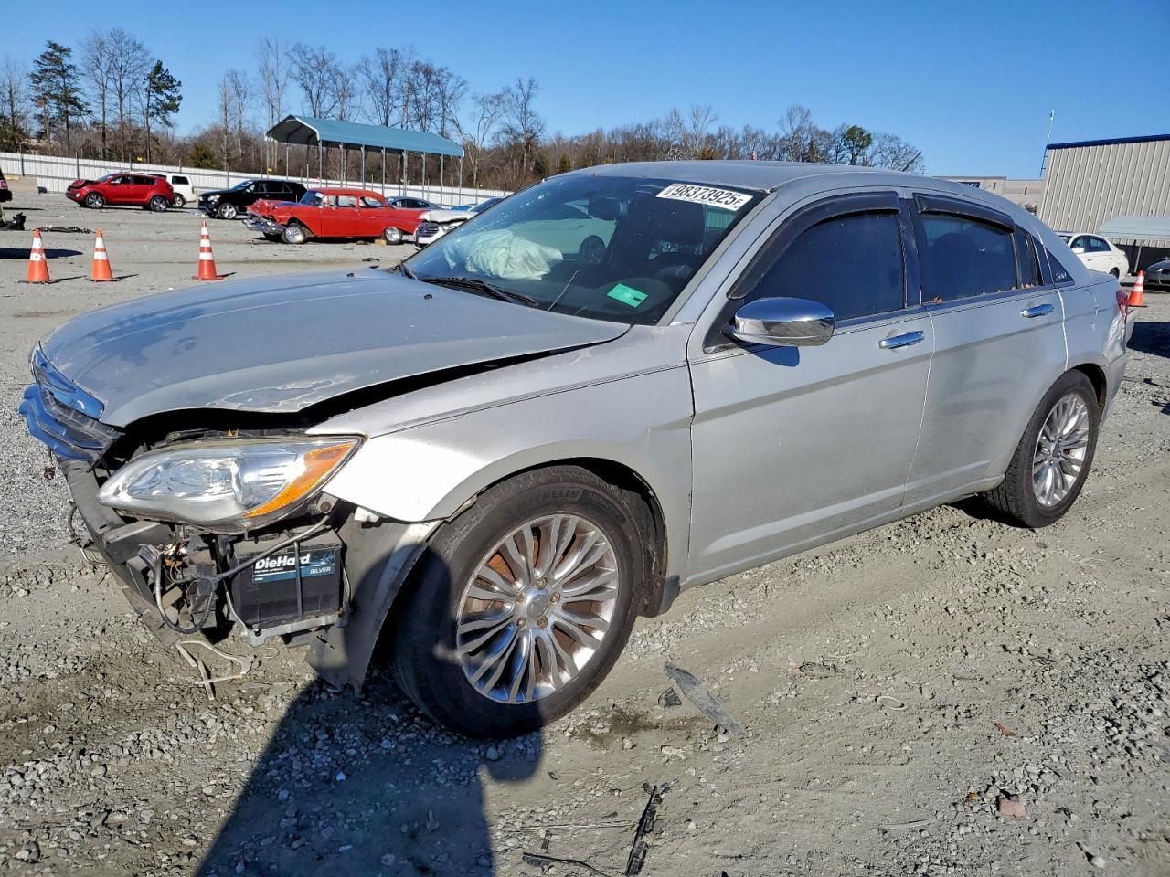 2012 CHRYSLER 200