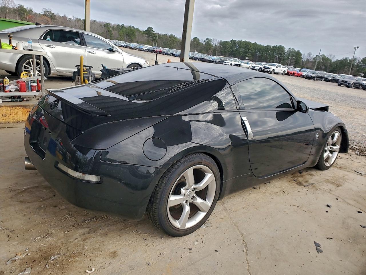 2007 NISSAN Z