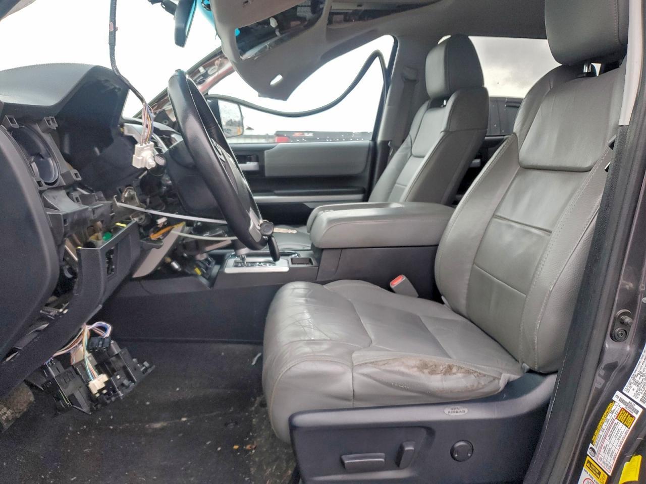2016 TOYOTA TUNDRA