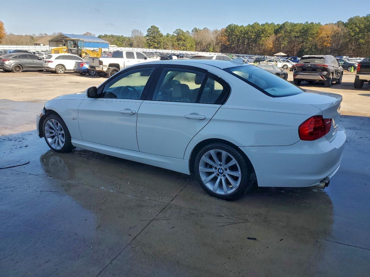 2011 BMW 3 SERIES