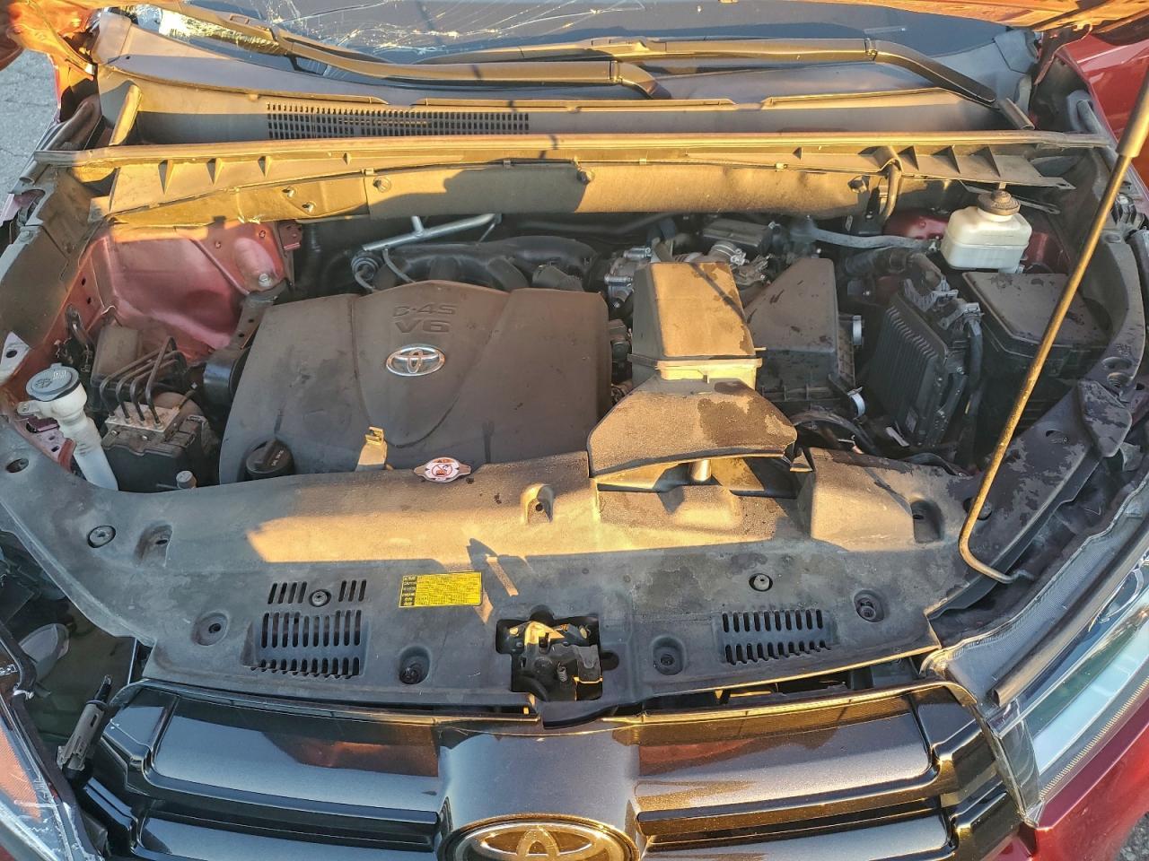 2018 TOYOTA HIGHLANDER