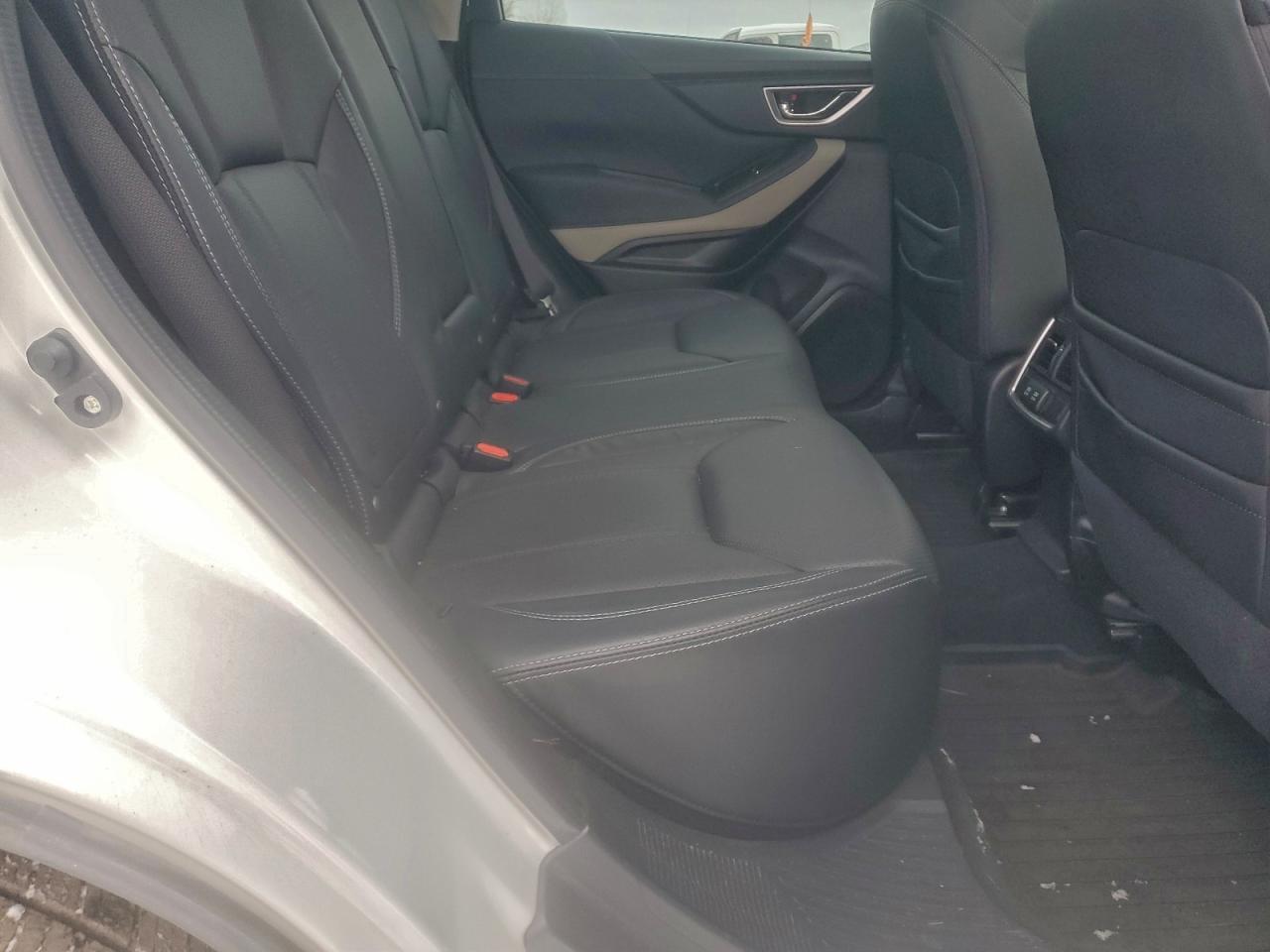 2022 SUBARU FORESTER