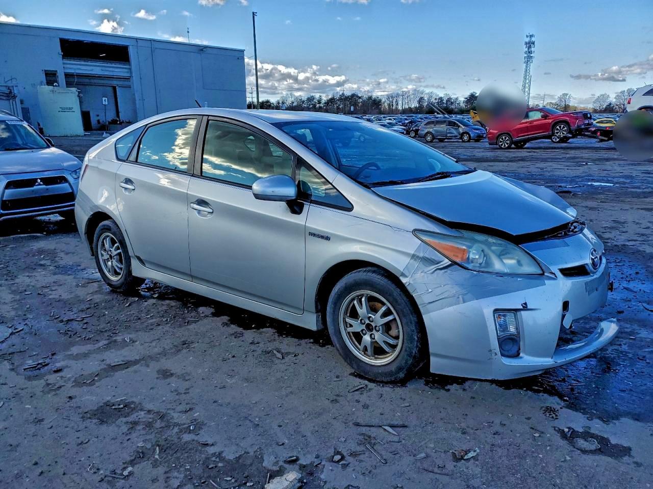 2011 TOYOTA PRIUS