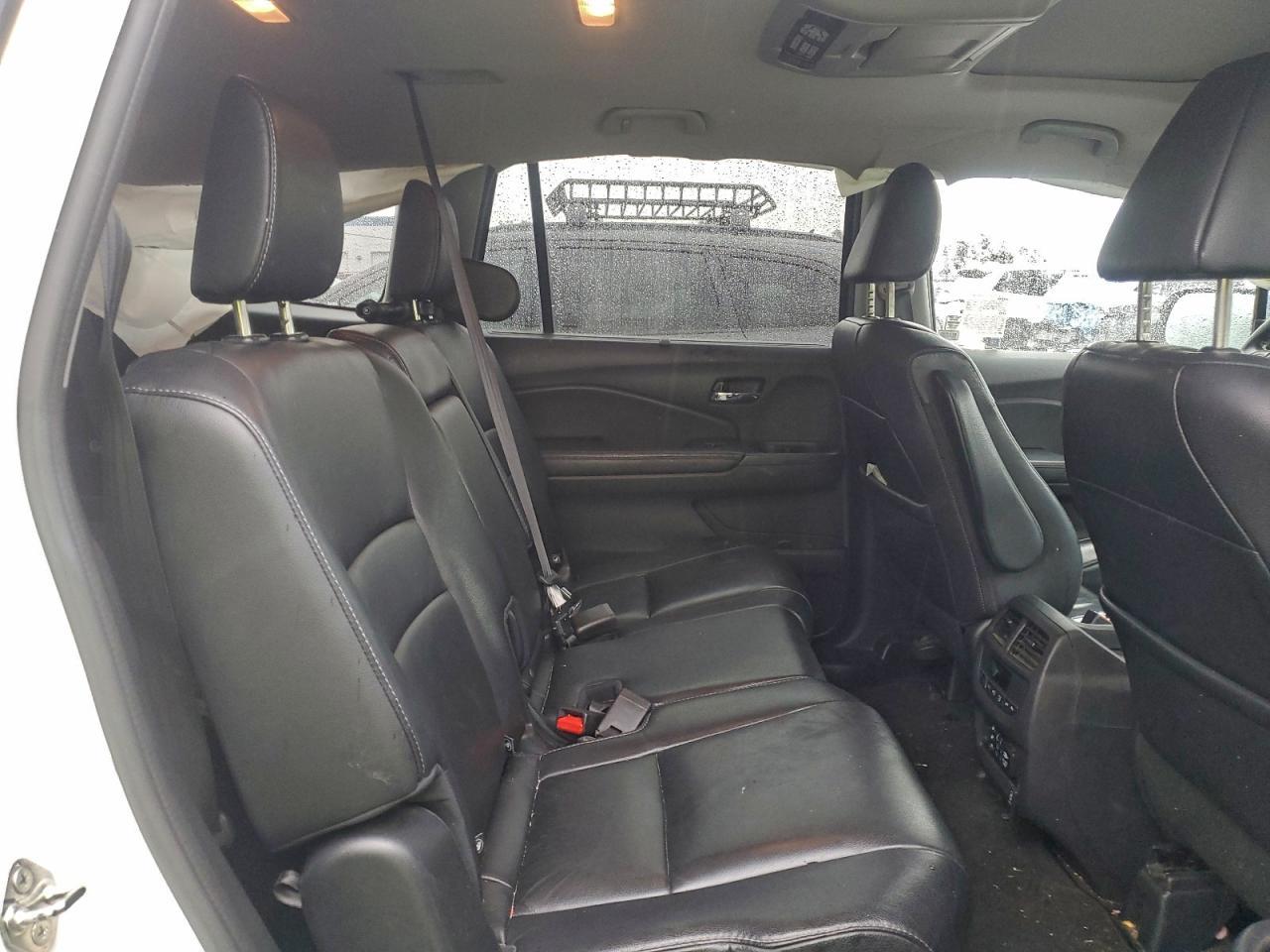 2017 HONDA PILOT