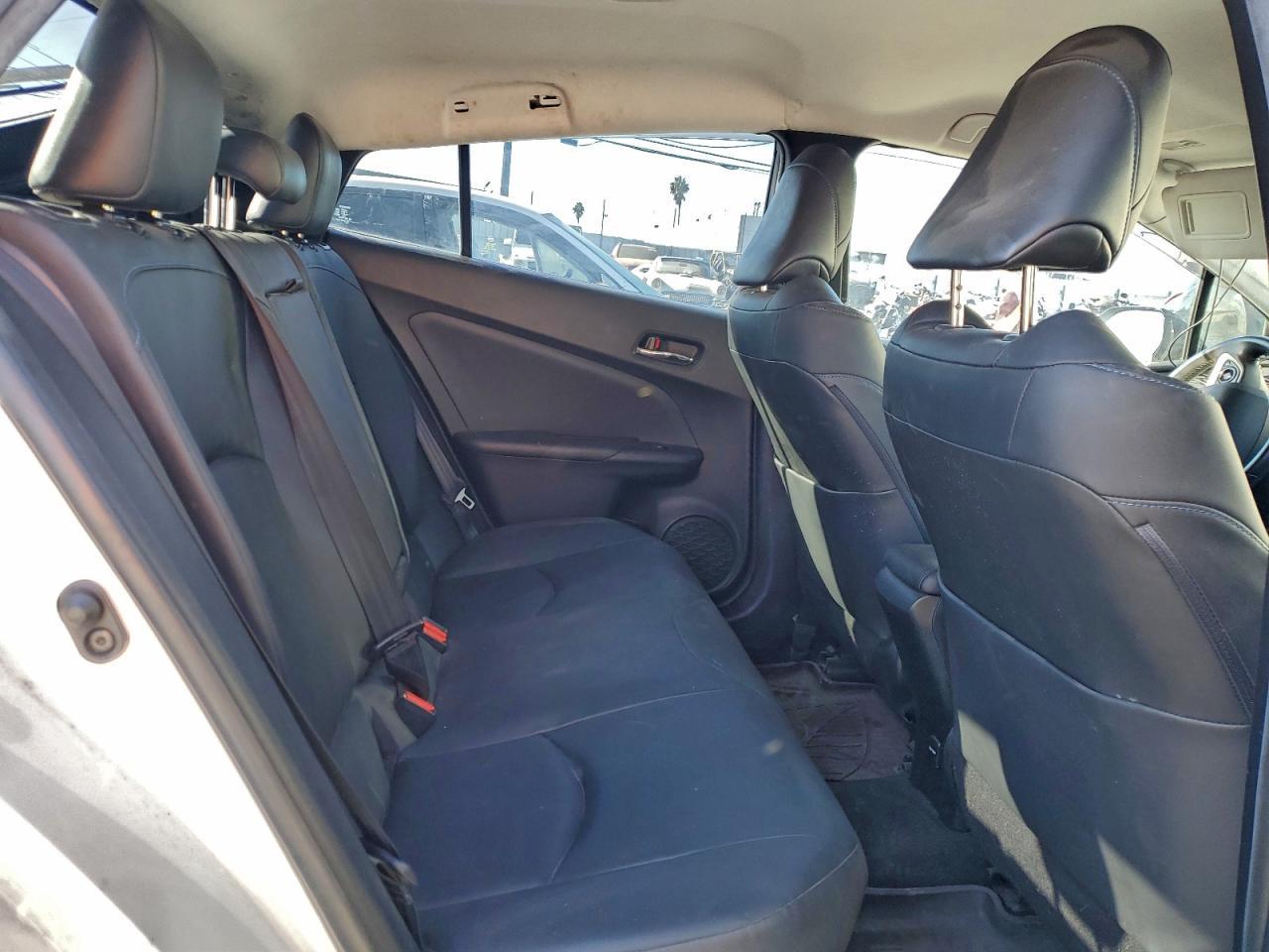 2017 TOYOTA PRIUS