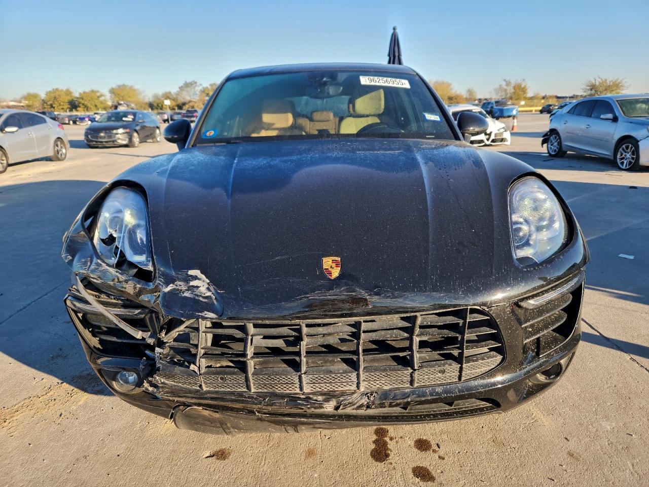 2017 PORSCHE Macan