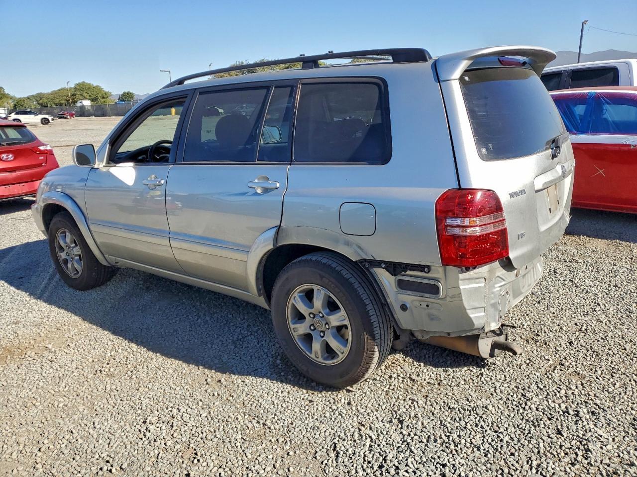 2002 TOYOTA HIGHLANDER