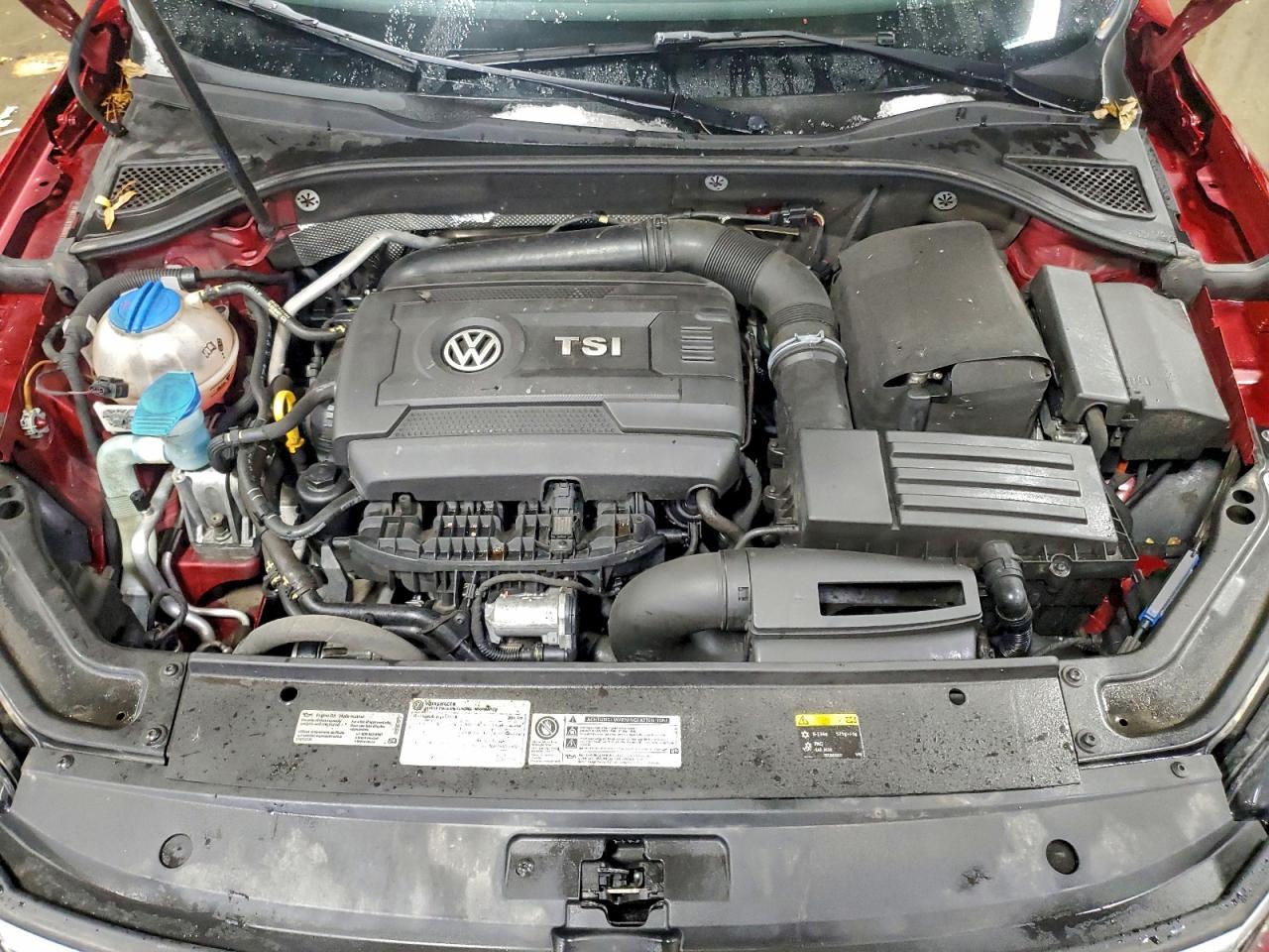 2016 VOLKSWAGEN Passat