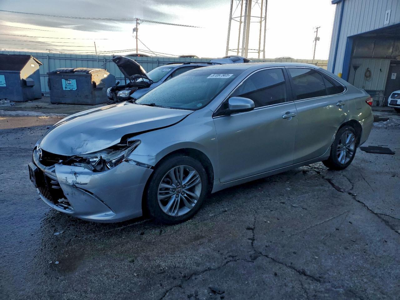 2015 TOYOTA CAMRY
