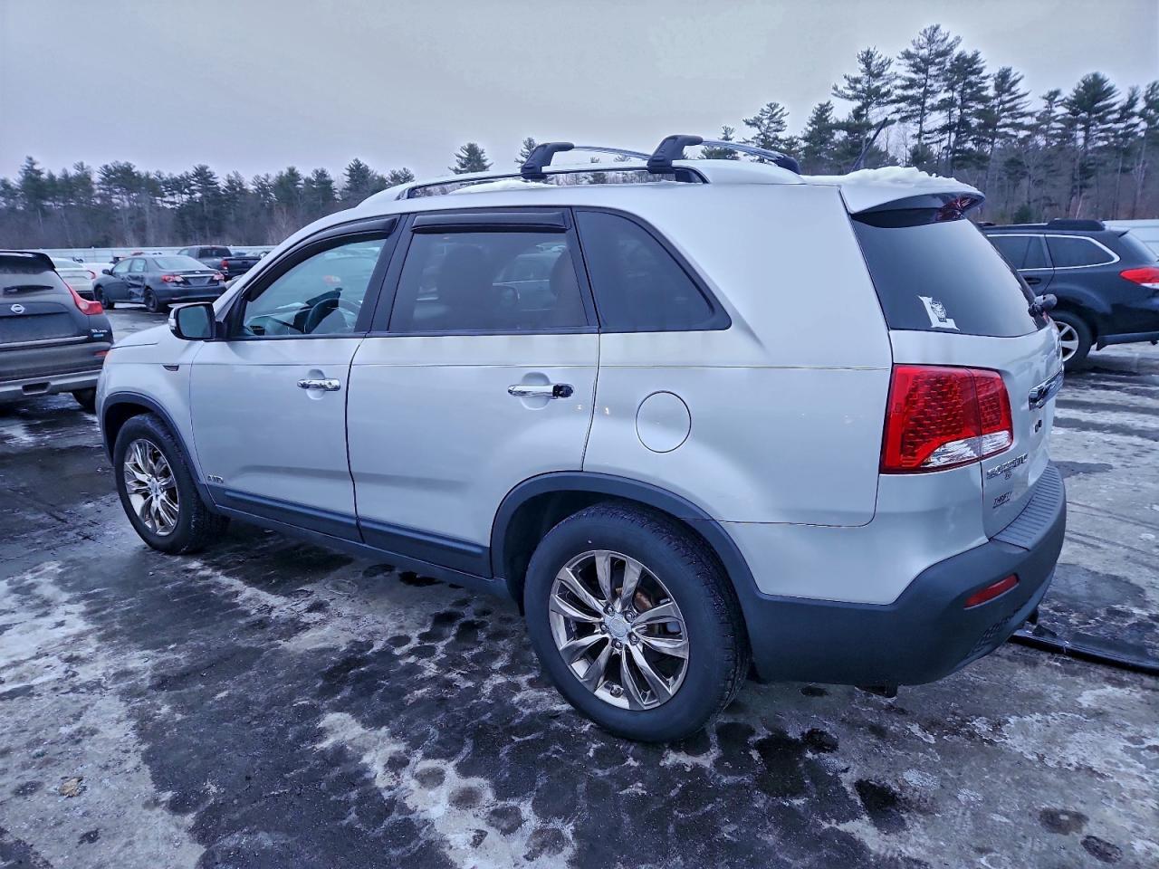2011 KIA SORENTO