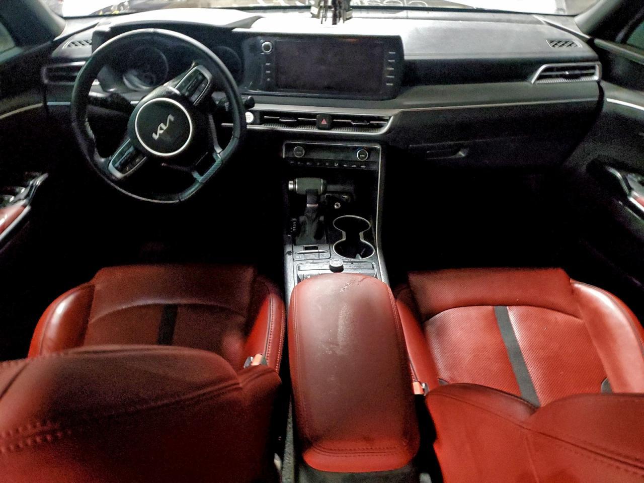 2022 KIA K5