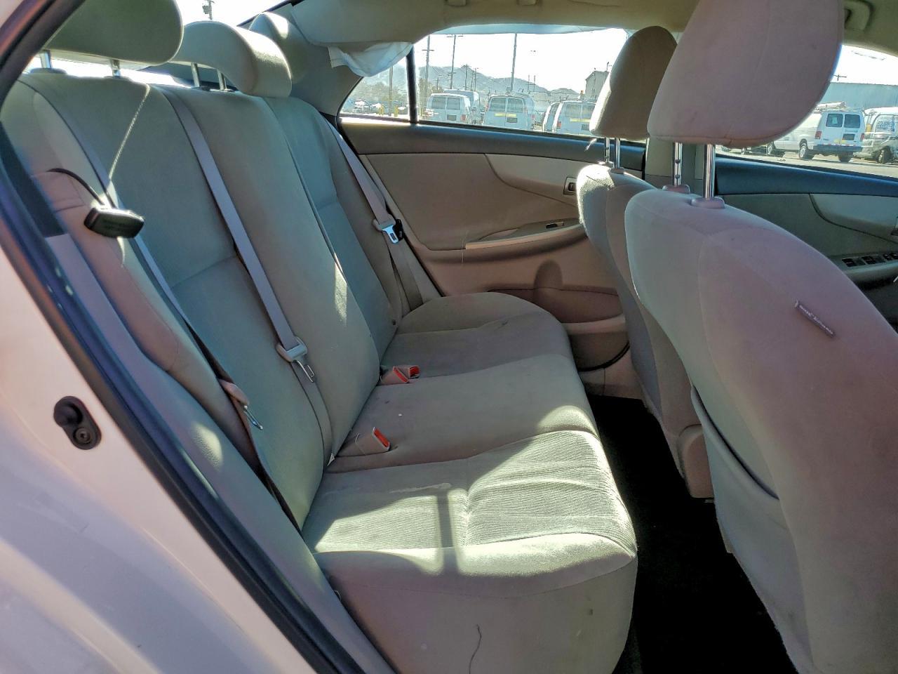 2011 TOYOTA COROLLA