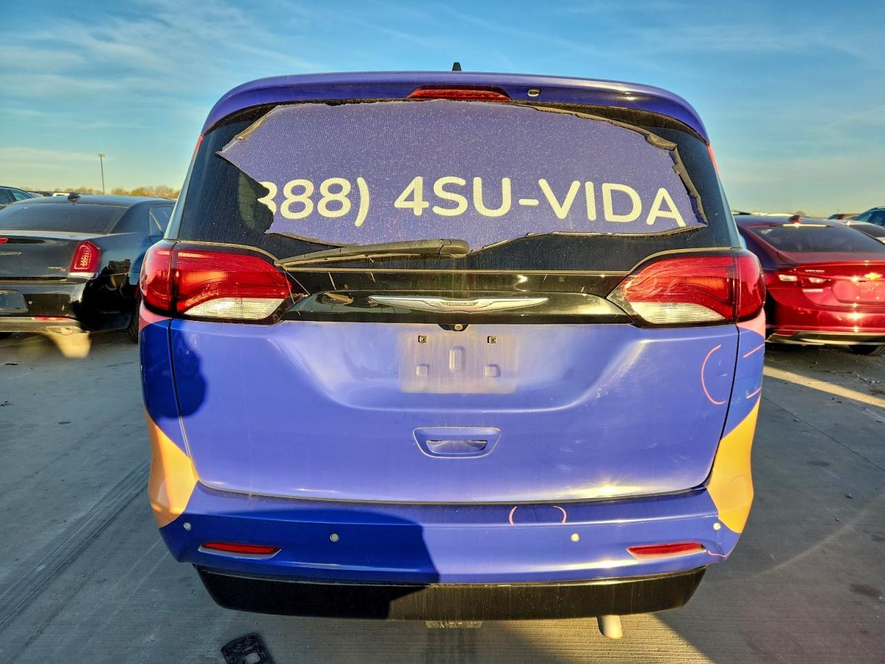 2022 CHRYSLER Voyager