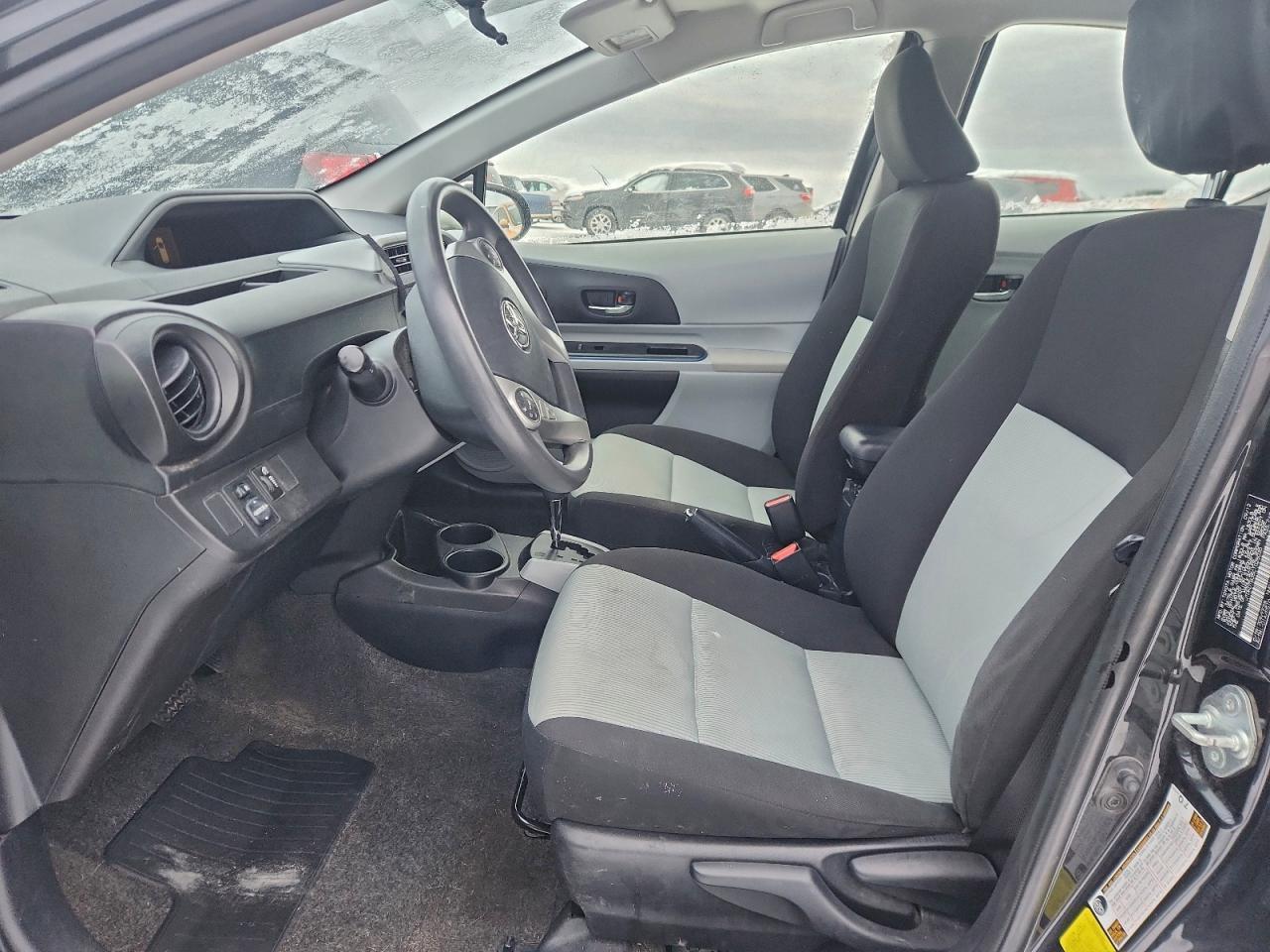 2012 TOYOTA Prius c