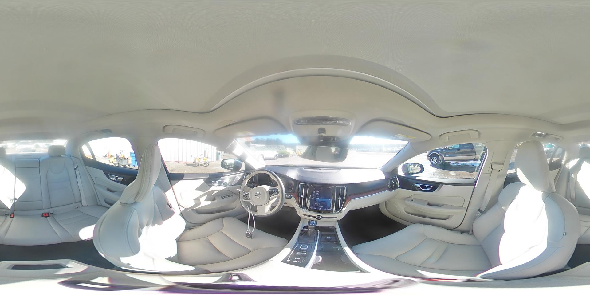 2019 VOLVO S60
