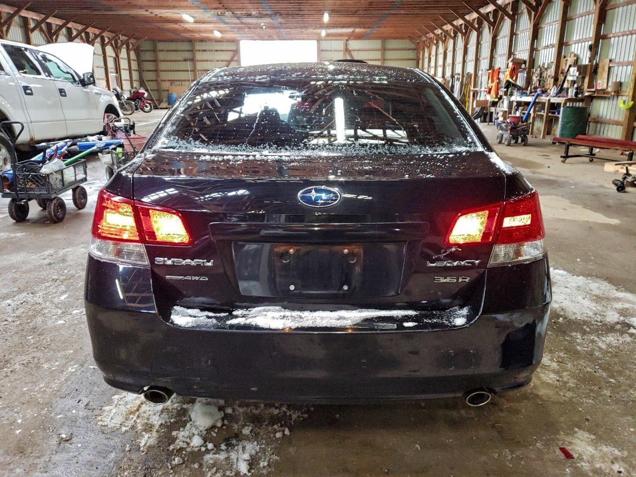 2012 SUBARU Legacy