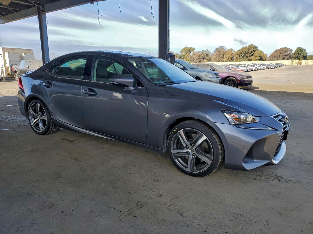 2017 LEXUS IS 200t