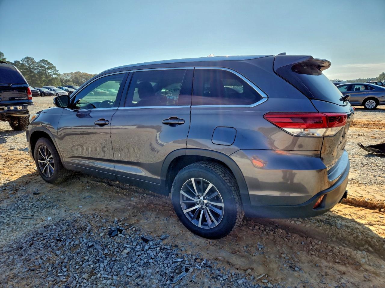 2017 TOYOTA HIGHLANDER
