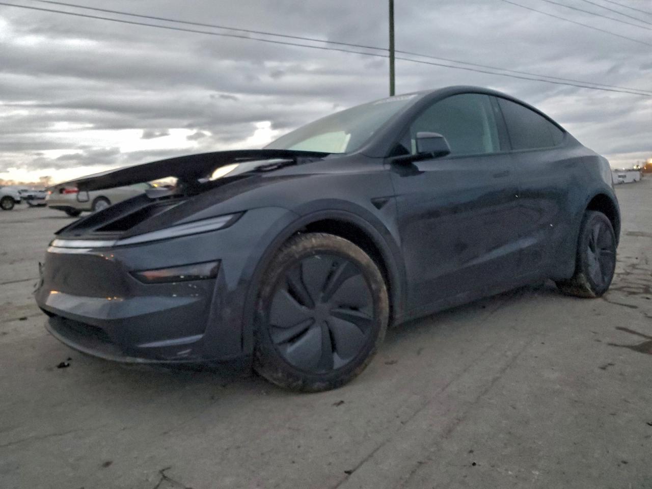 2026 TESLA MODEL Y
