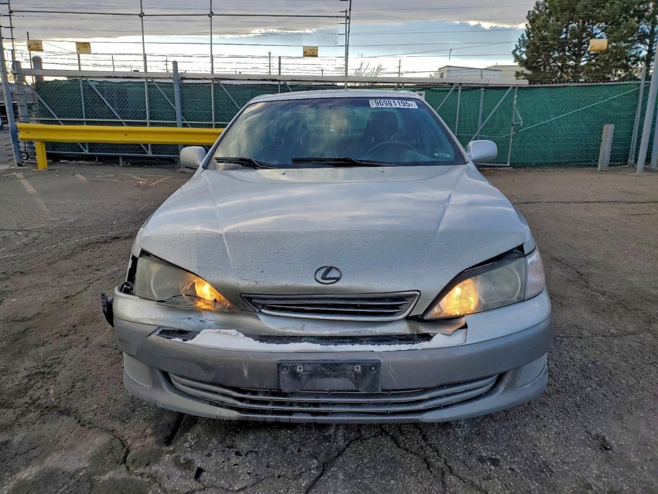 2000 LEXUS Es 300